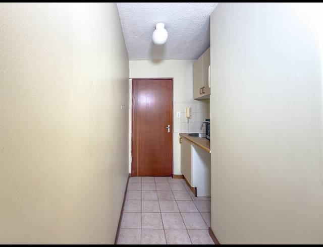 1 BEDROOM APARTMENT FOR SALE IN HATFIELD